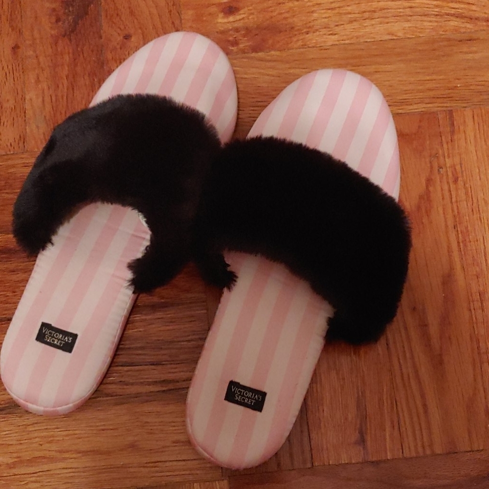Victoria's Secret Striped Slippers